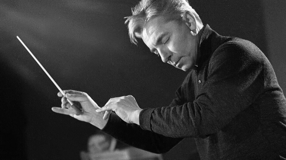 Aufführung und Gespräch: Karajan dirigiert Dvořáks Symphonie Nr. 9