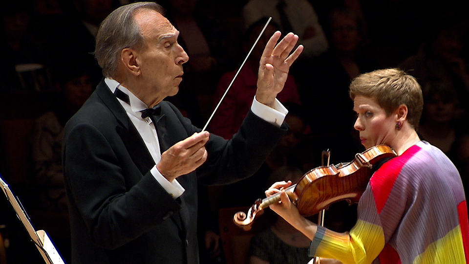 Claudio Abbado dirigiert Werke von Schumann und Berg