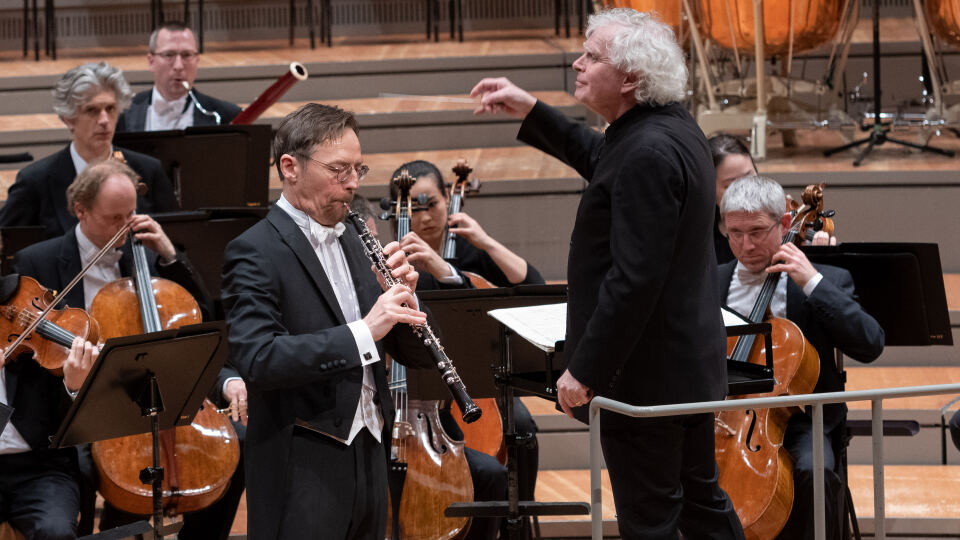 Simon Rattle dirigiert Strauss und Beethoven