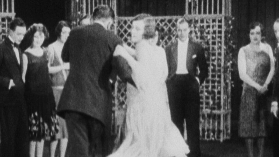 Berlín bajo la luz: Historias de los Dorados Años Veinte