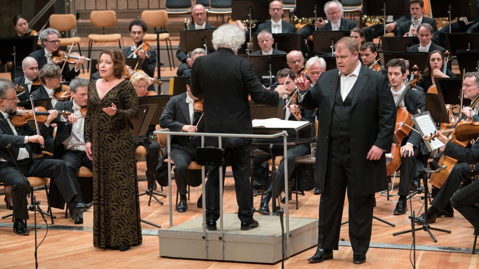 Simon Rattle dirigiert »Parsifal«
