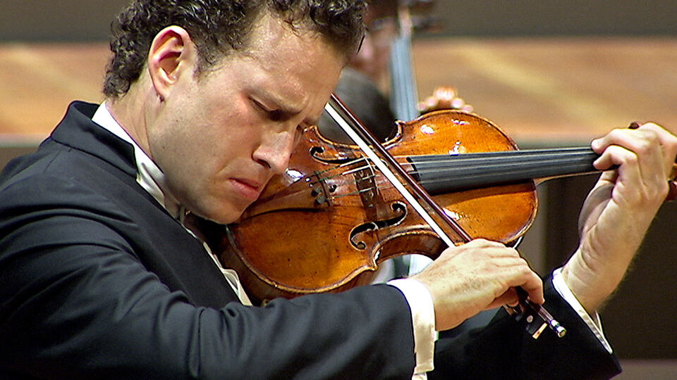 Juraj Valcuha and Nikolaj Znaider with the Violin Concerto by Jean Sibelius