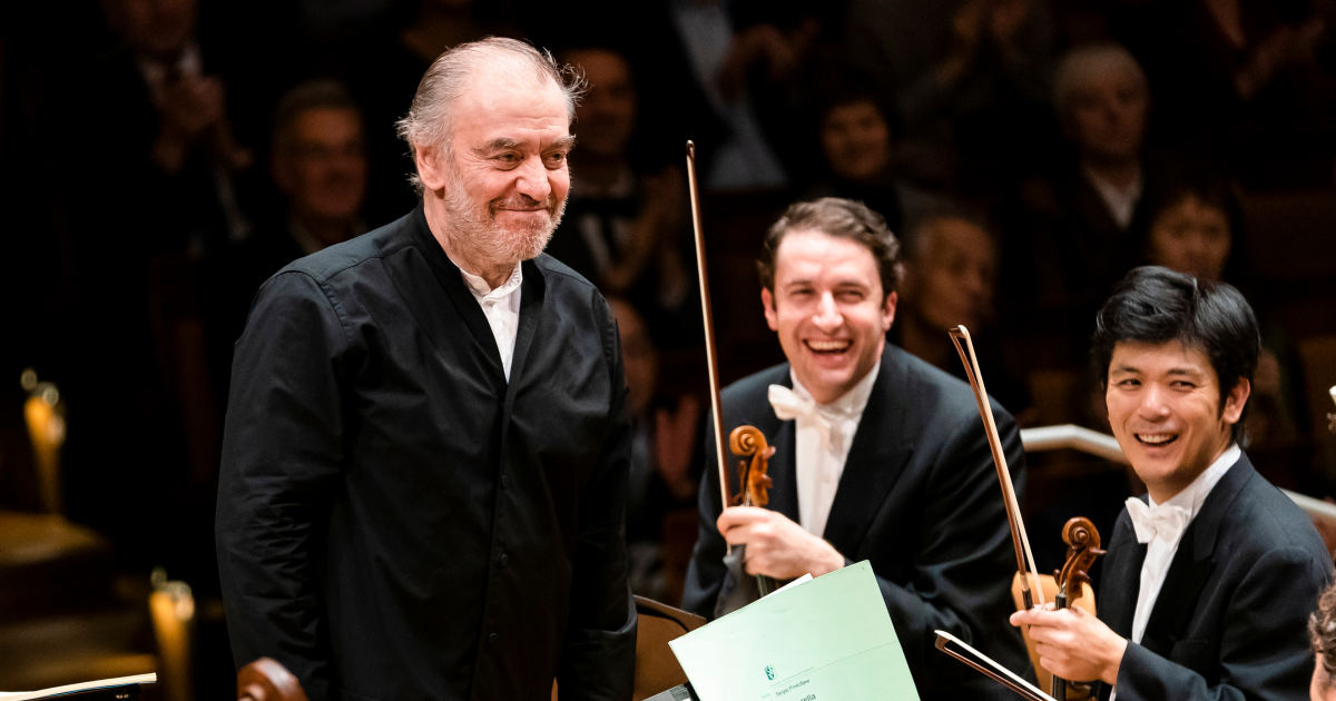 Valery Gergiev Dirige Loiseau De Feu De Stravinsky Digital Concert Hall