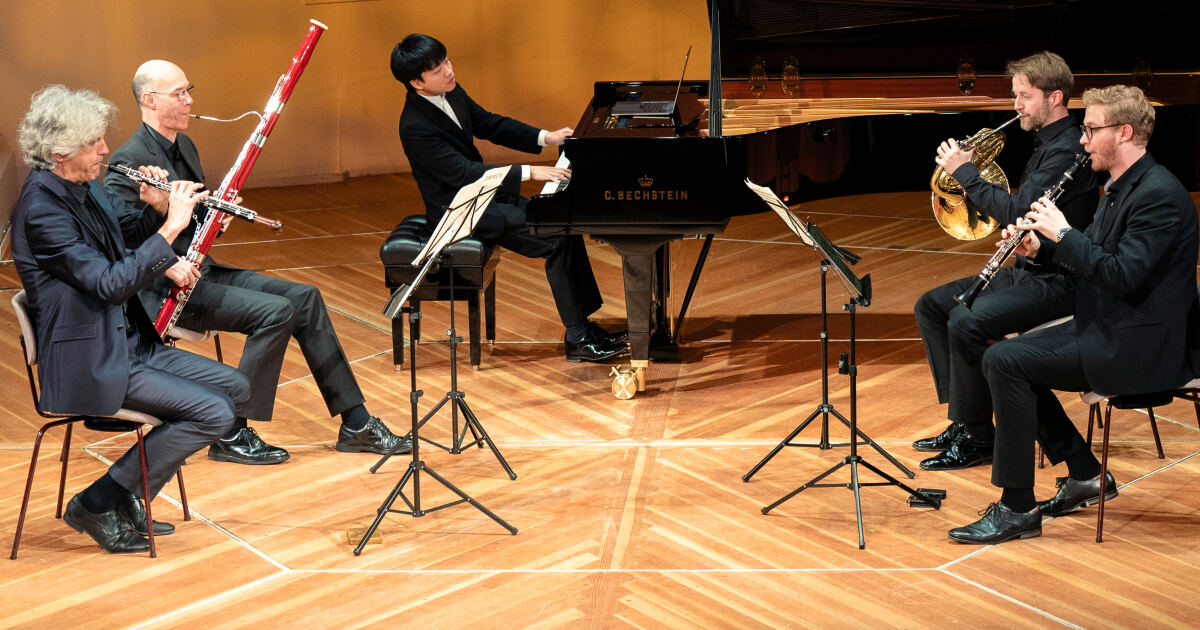 Philharmonic chamber music: Piano quintets by Mozart and Beethoven