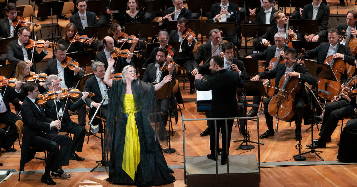 ジルベスター・コンサート2019でペトレンコとダムラウが共演