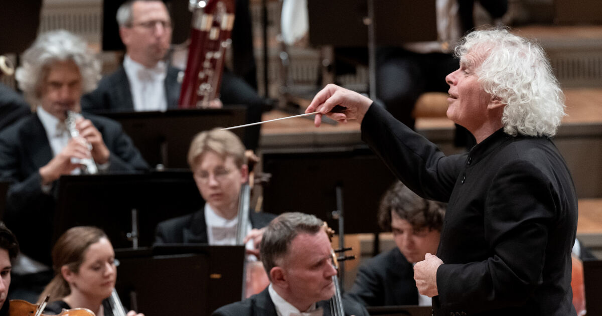 Simon Rattle conducts Roberto Gerhard and Antonín Dvořák | Digital ...