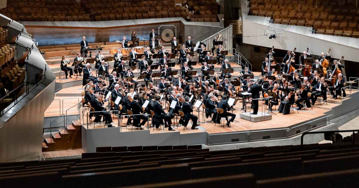 ペトレンコがショスタコーヴィチの交響曲第8番を指揮