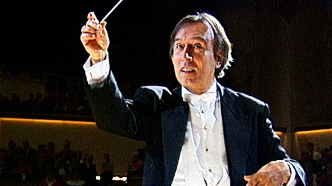 Claudio Abbado conducts Brahms and Ravel at the 1996 New Year's