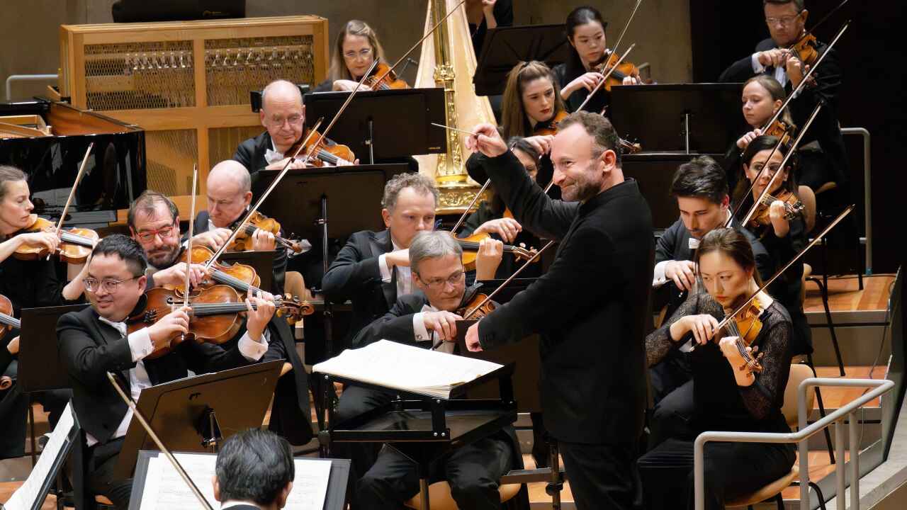 柏林爱乐乐团演绎现代主义音乐, image size:1280x720