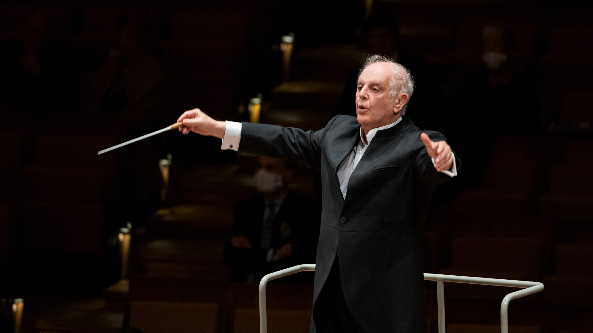 Daniel Barenboim conducts Smetana’s “Má vlast”