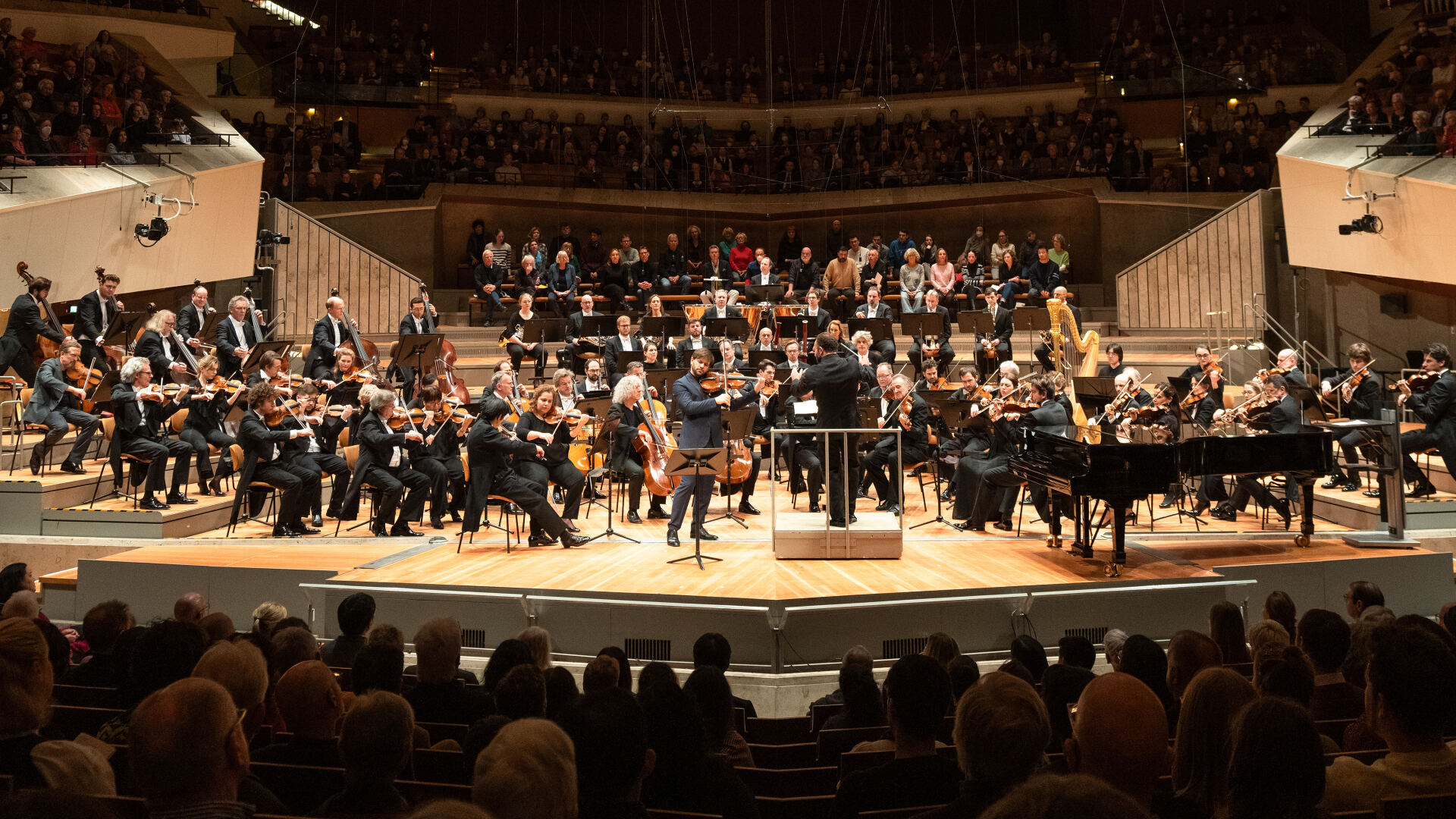 慈善音乐会“携手为人类”, image size:1920x1080