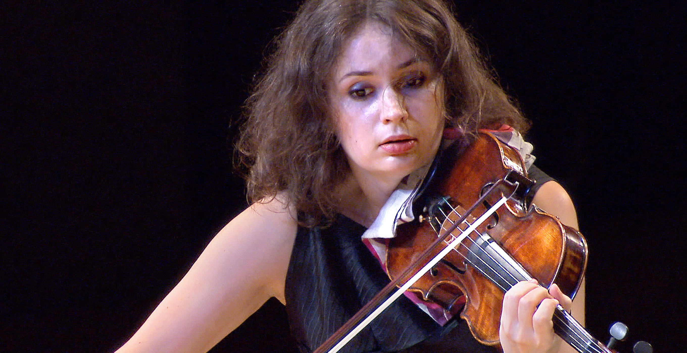 Patricia Kopatchinskaja Plays Ustwolskaja Digital Concert Hall 0611