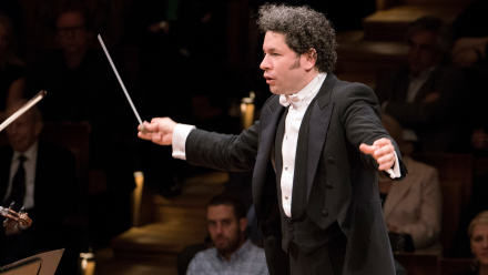 Gustavo Dudamel Conducts Beethoven